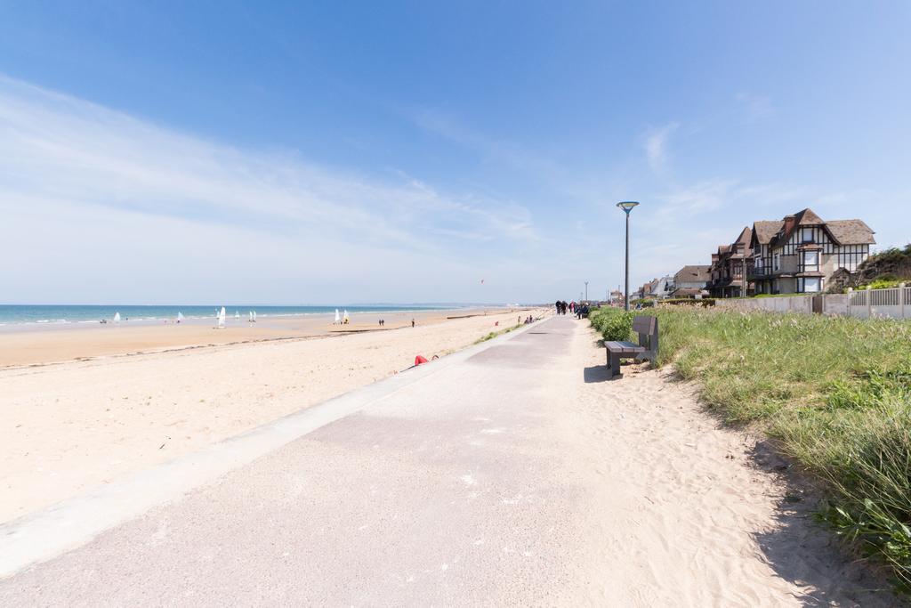 Le Canada Hermanville-sur-Mer المظهر الخارجي الصورة